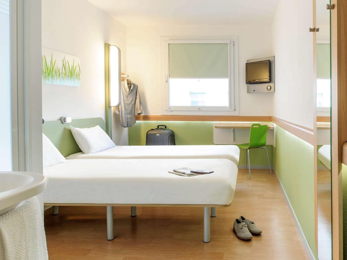 Ibis Budget Orly Chevilly Tram 7 Vitry-sur-Seine Exterior foto